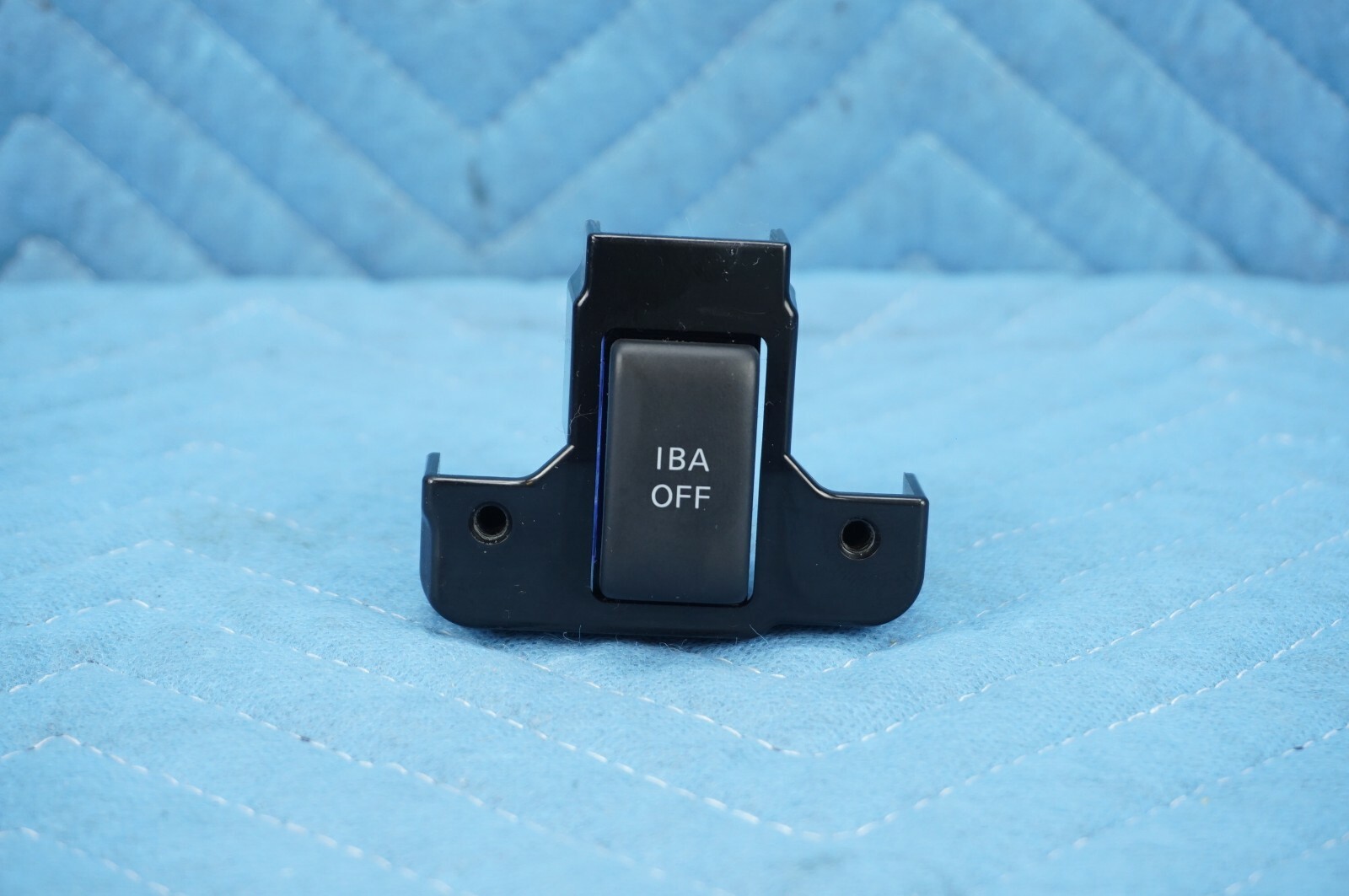 Genuine Infiniti IBA Intelligent Brake Assist Switch 25122 Genuine Infiniti IBA Intelligent Brake Assist Switch 25122