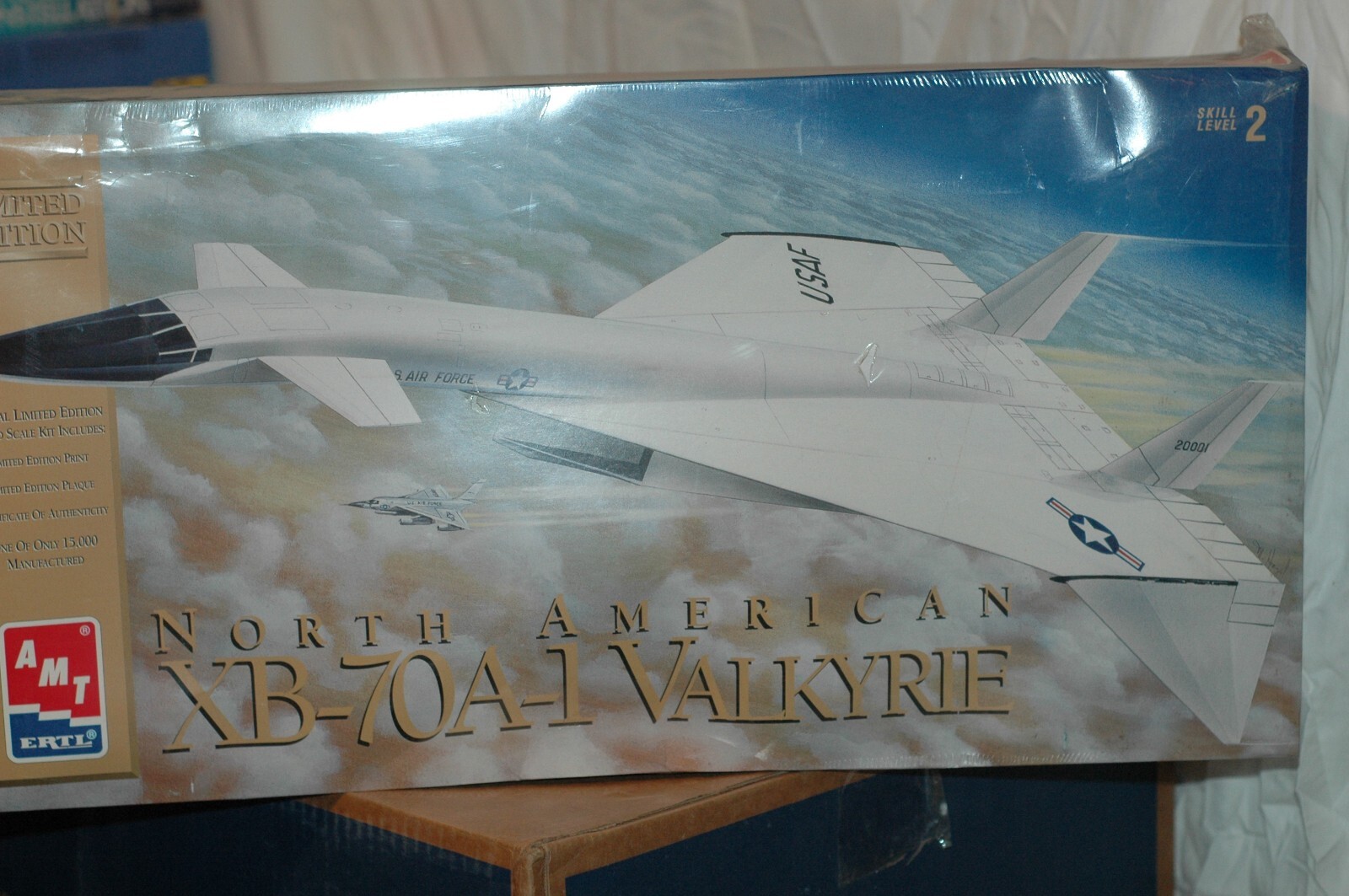 AMT XB-70A-1 Valkyrie 1/72モデルキット 1/72 Italeri XB-70A-1 Valkyrie Plastic Model kit - Squadron.com