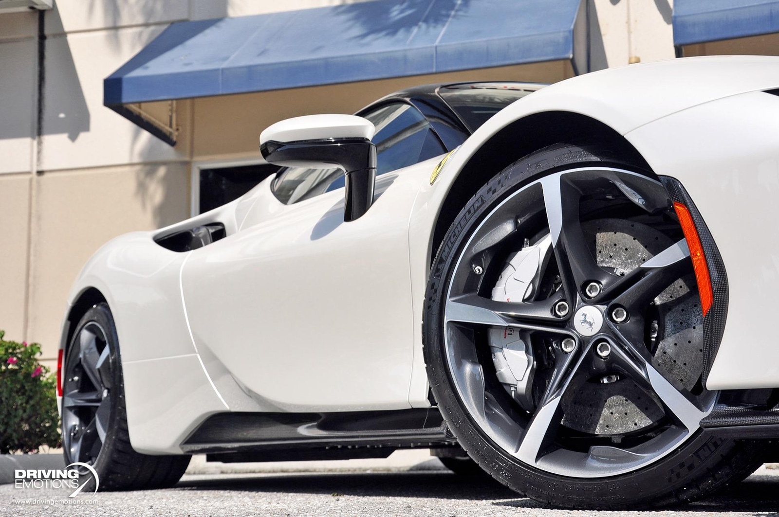 2022 Ferrari Sf90 Stradale Assetto Fiorano!! Carbon Fiber! Bianco Fuji