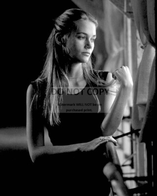 ACTRESS PEGGY LIPTON - 8X10 PUBLICITY PHOTO (SP216)