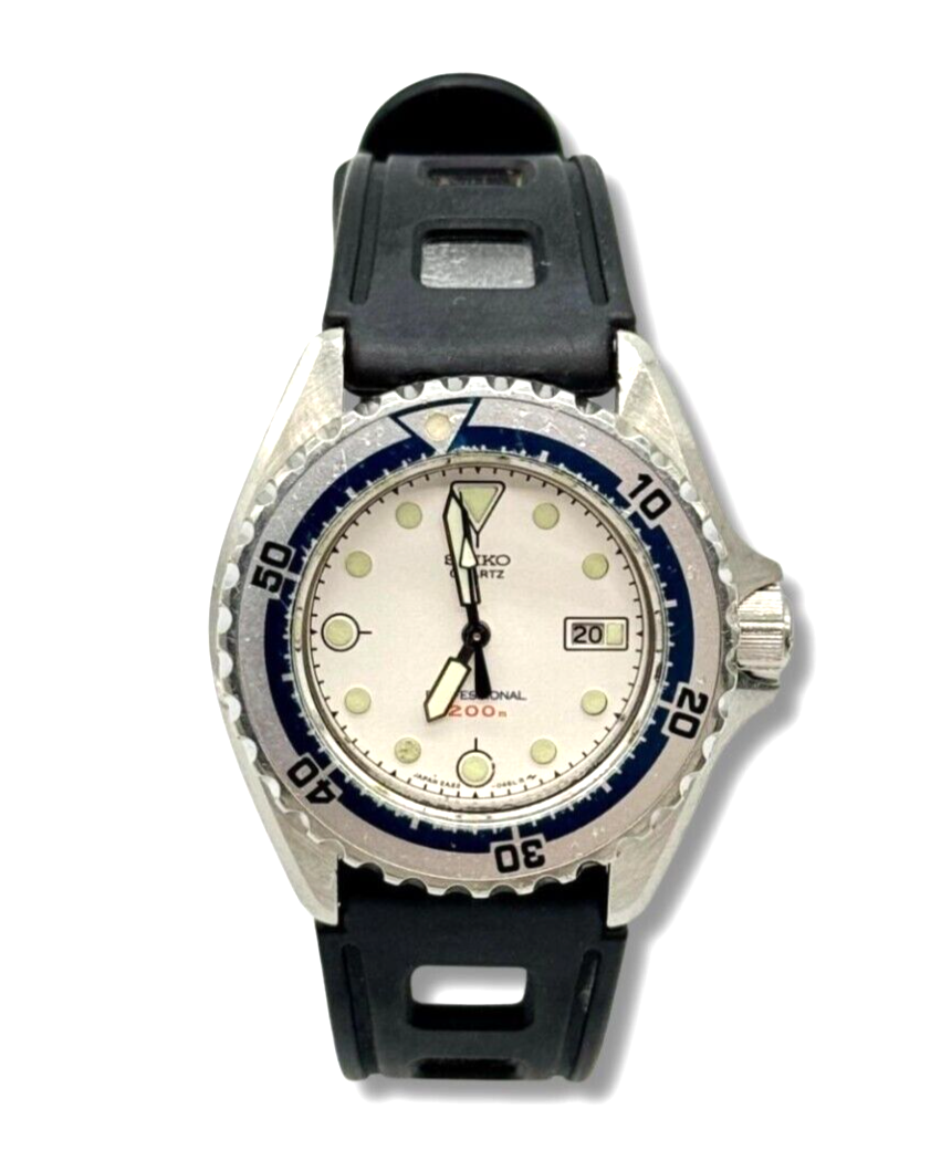 SEIKO　セイコーダイバー　2A22-0180　ヴィンテージ品　状態良好 Vintage Seiko Professional 2A22-0180 Mini Diver White Dial