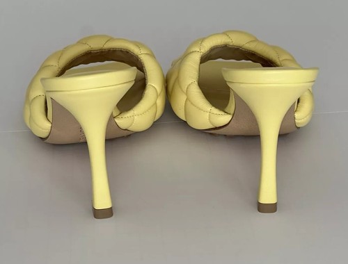 Pre-owned Bottega Veneta $1200  Butterscotch Leather Mules 8 Us (38 Euro) 592015 It