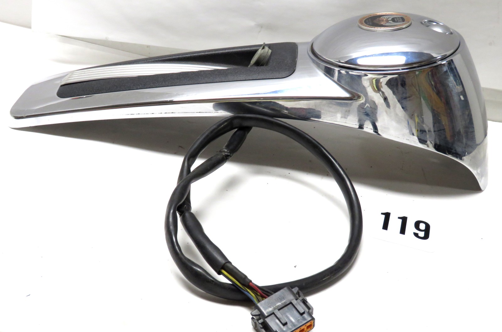* Harley Tourng  Chrome FLHT Dash Fuel Console 105th Anniversary w/ CB  61270-08