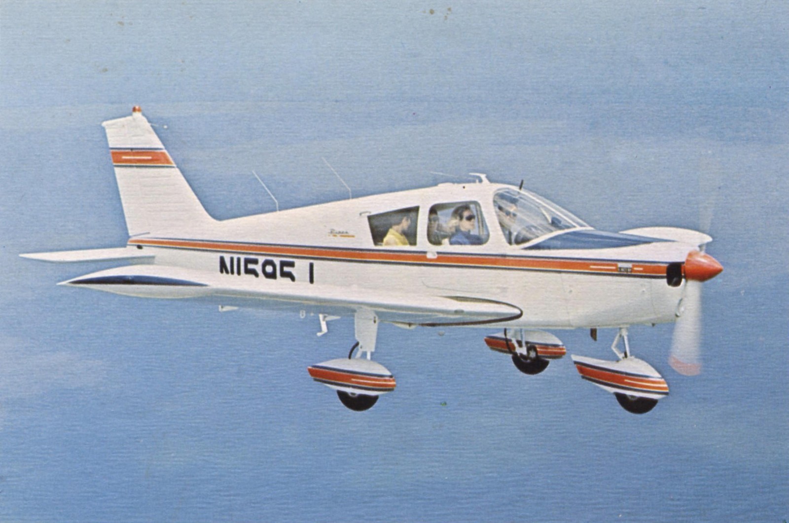 PIPER CHEROKEE 140 