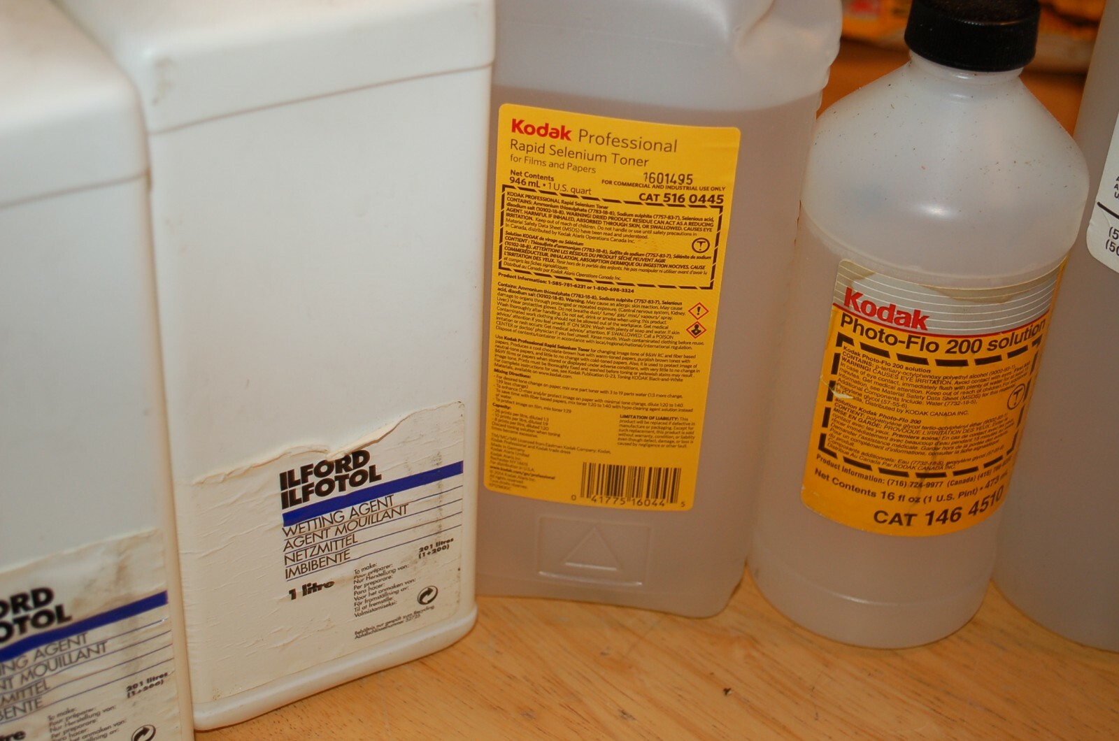 HUGE LOT B&W Photo Chemicals Dektol Fixer Hypo Clear  Photo Flo Stop Bath Etc