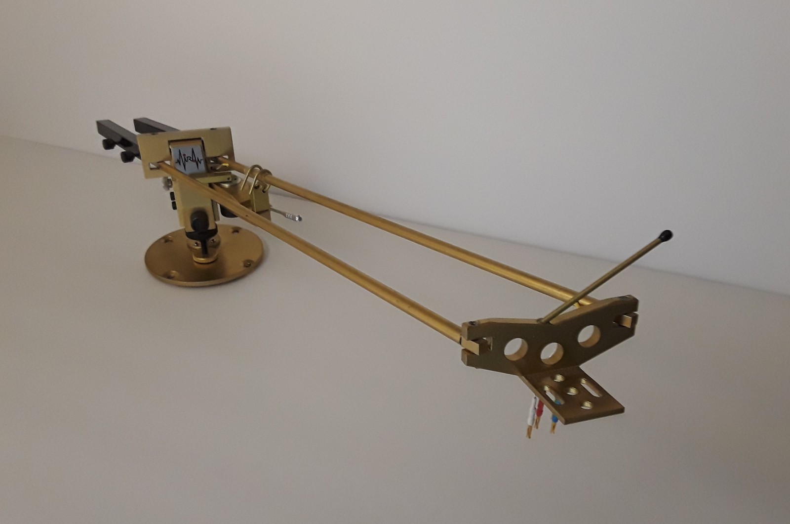 ViRa RT-4  pivot-tangent tonearm 12