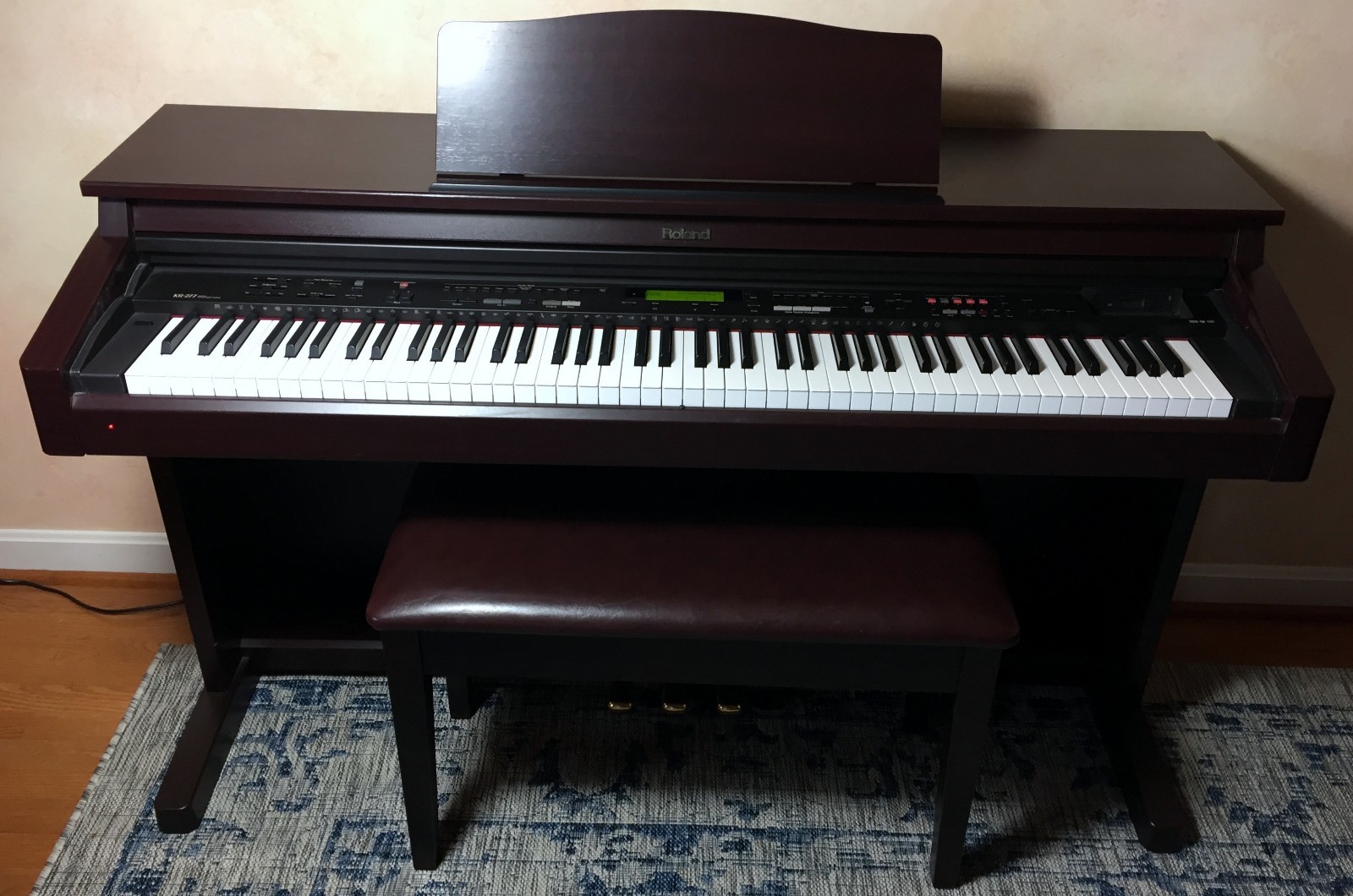 Near Mint Roland KR-277 Digital Intelligent PA-4 Musical Electronic Piano