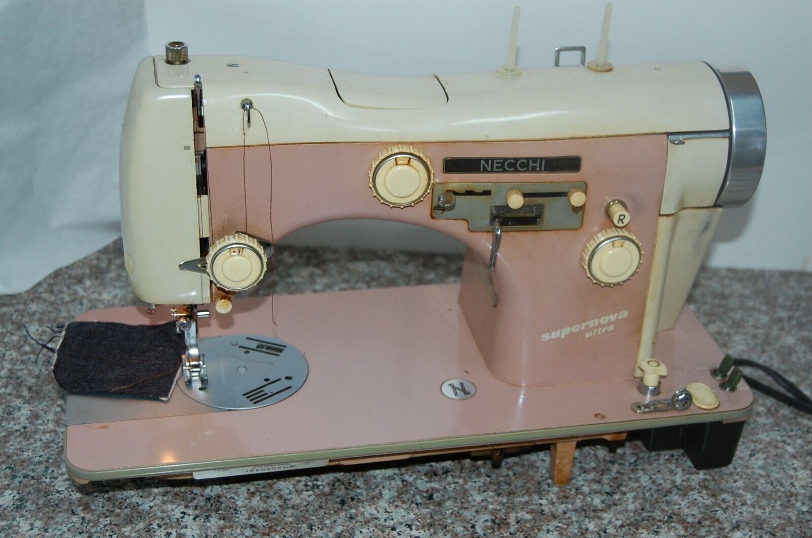 P5  NECCHI SUPERNOVA ULTRA SEWING MACHINE PINK original parts Free Ship