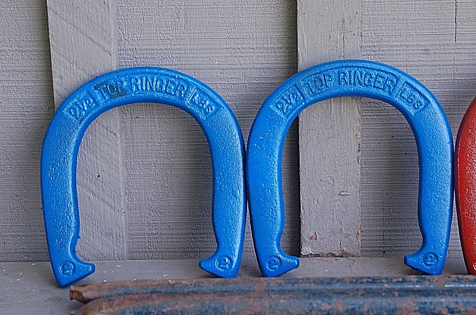 Vintage Game Set 4 Top Ringer Horseshoes 2-1/2 lbs Pitching Horse Shoes w Stakes