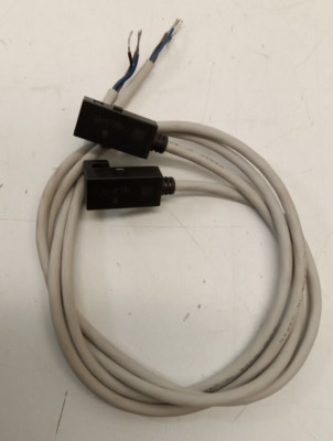 SMC D-F7P Solid State Auto-Switch Sensor (Lot Of 2)