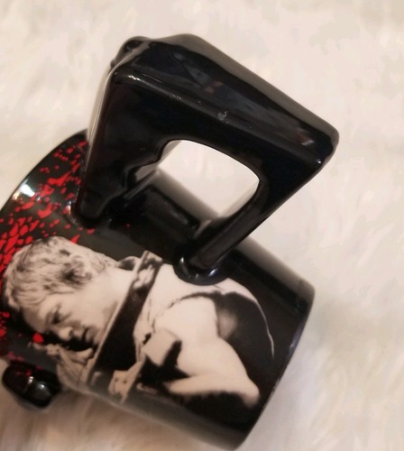 The WALKING DEAD Fan DARYL Dixon Crossbow AMC Coffee MUG by Just Funky