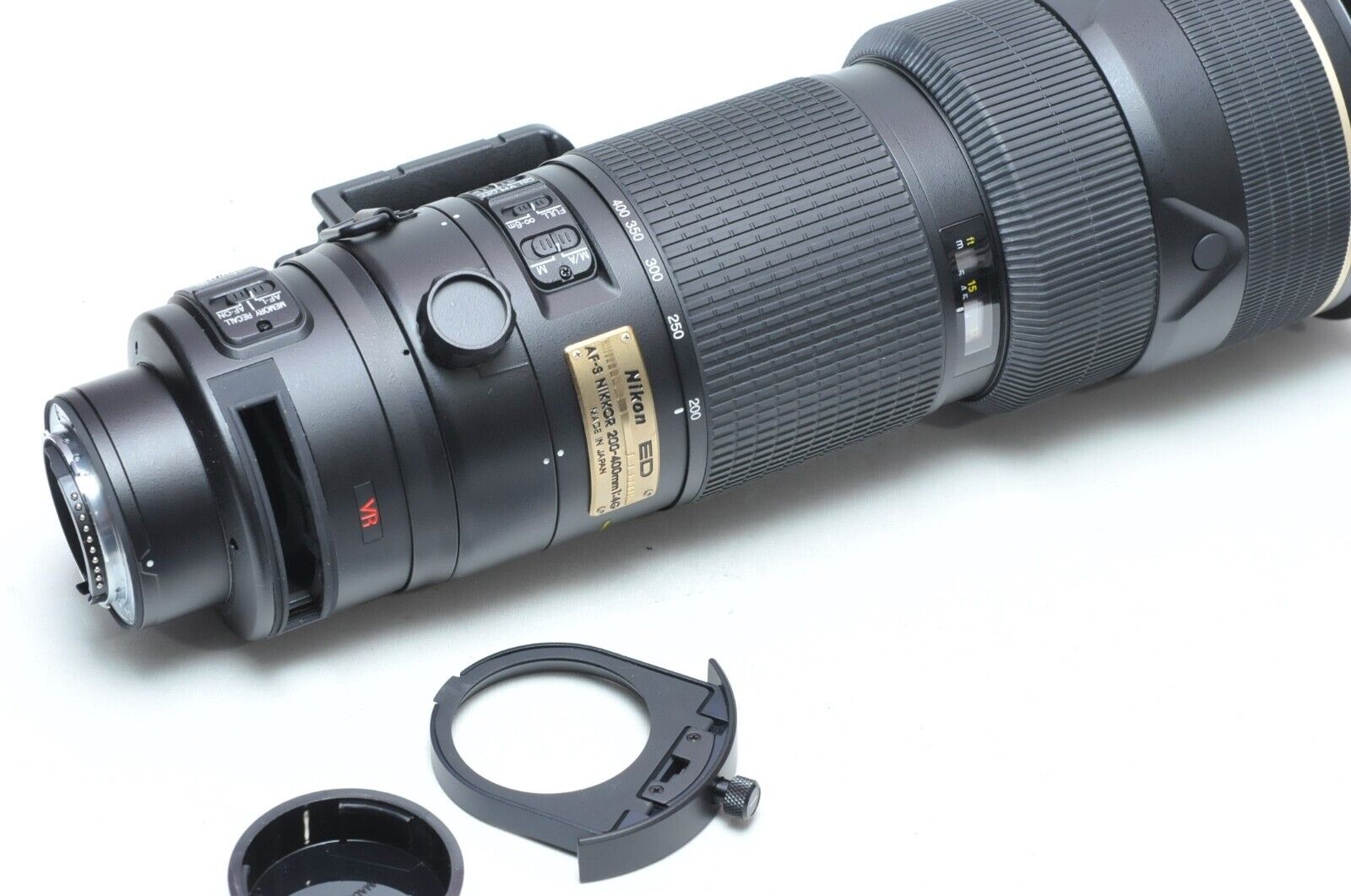 Nikon AF-S Nikkor 200-400mm f/4G IF-ED VR Lens 301577 | eBay Nikon AF-S Nikkor 200-400mm f/4G IF-ED VR Lens 301577 | eBay