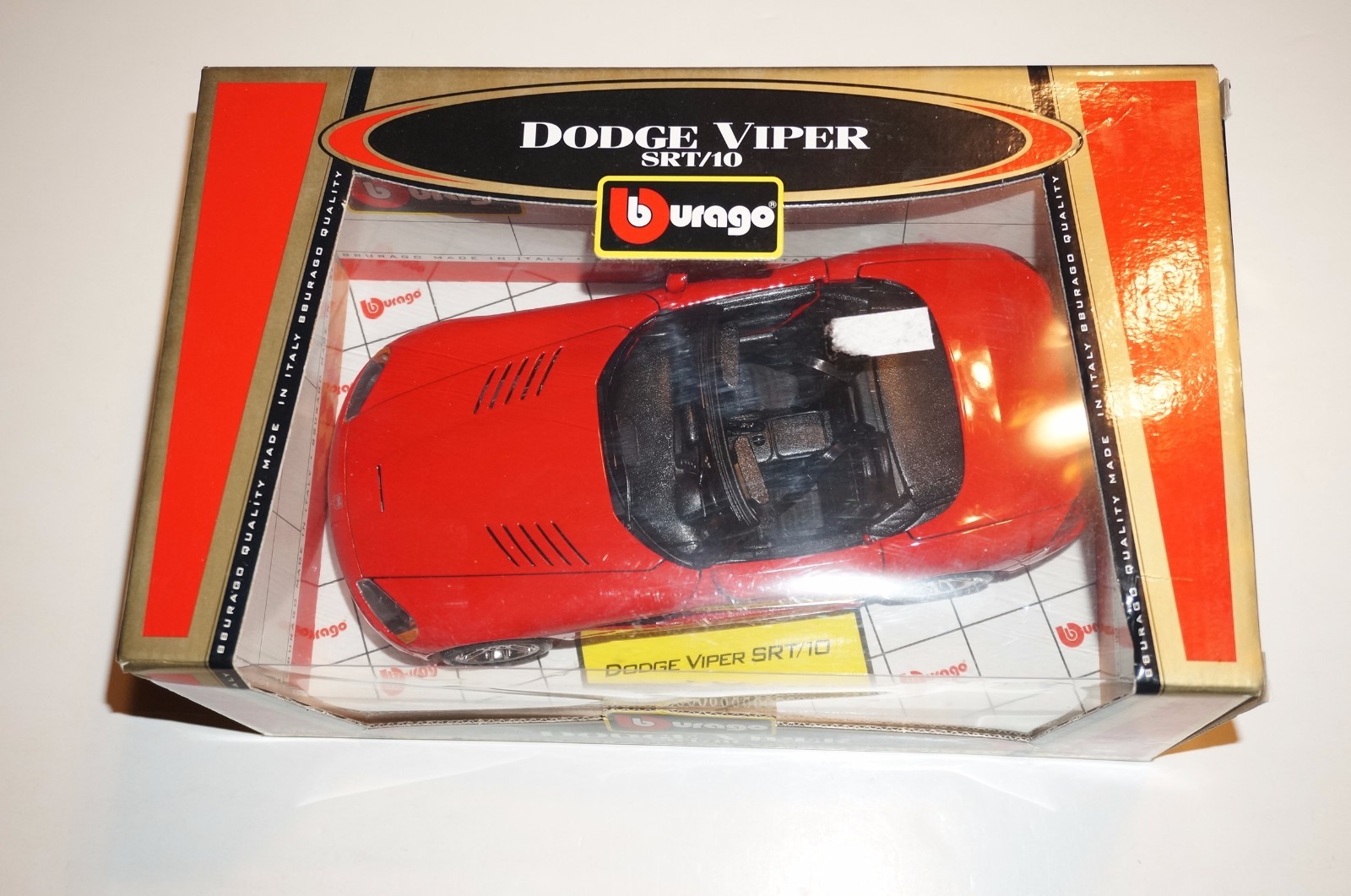 未使用！ラジコン　SRT　VIPER　1/18　レッド　ミニカー　模型 1/18 Dodge Viper 1:28 Edition ACR (Black/Red Stripe