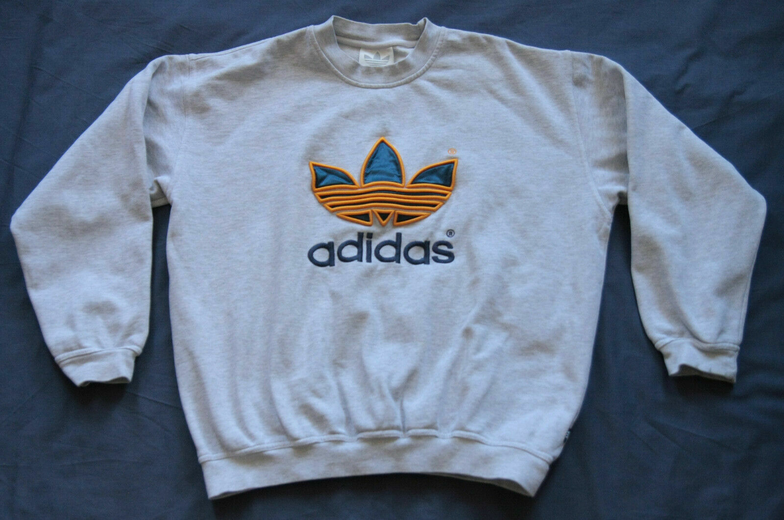 ADIDAS Jumper Vintage Retro Sweatshirt Oldschool Pullover ADIDAS Jumper Vintage Retro Sweatshirt Oldschool Pullover