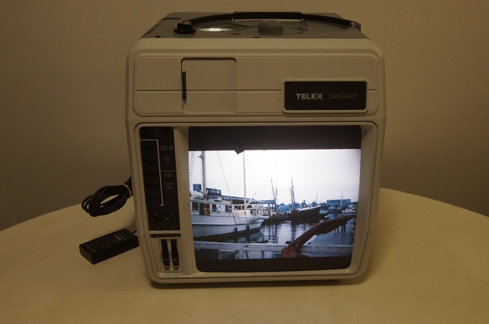Telex Caramate 4470 Auto-Focus Audio-Viewer with case, tray, remote, and bulb