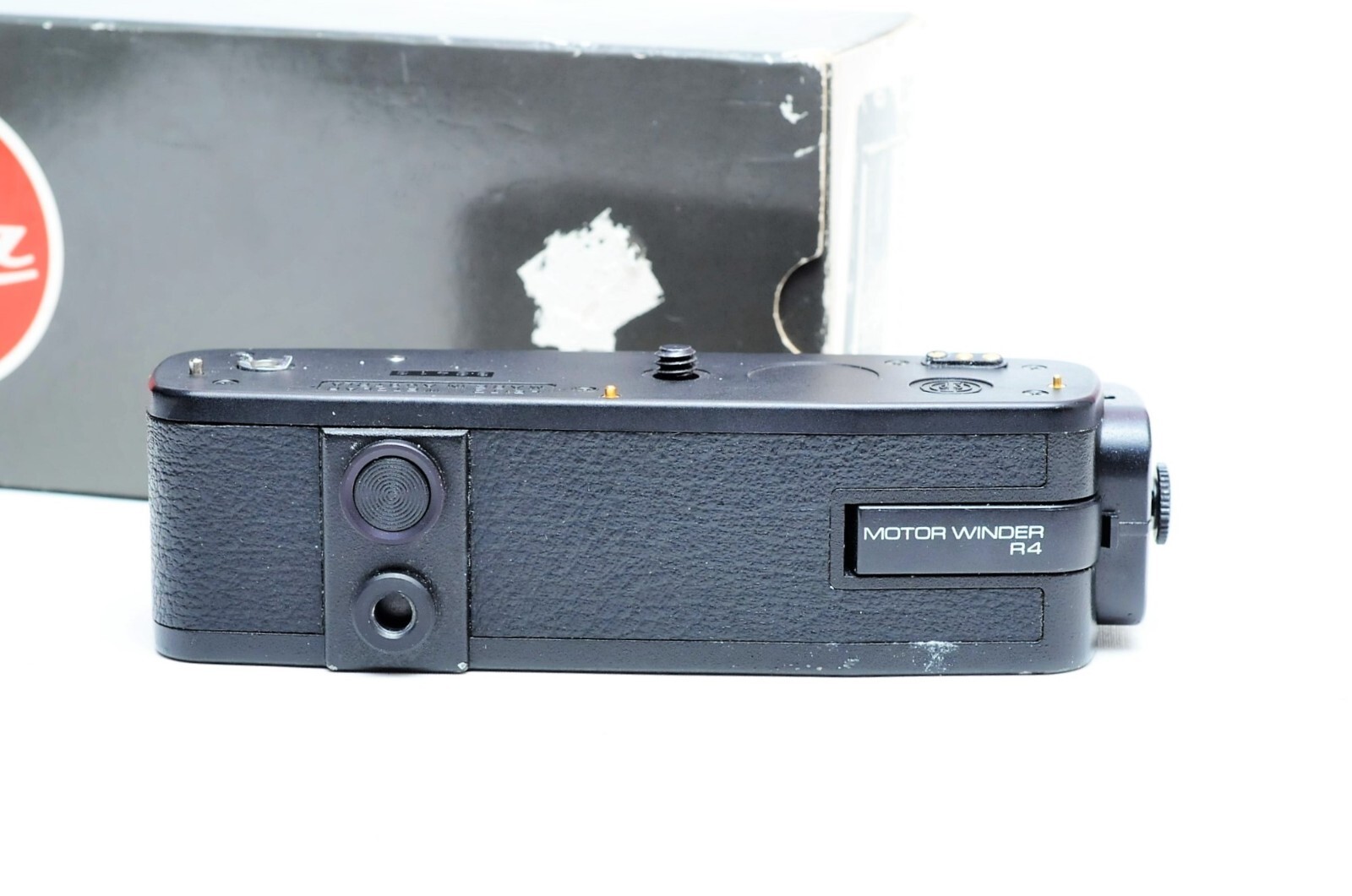ライカLEICA MOTOR WINDER R4 モータードライブ　　　　G81 ライカLEICA MOTOR WINDER R4 モータードライブ G81 - メルカリ