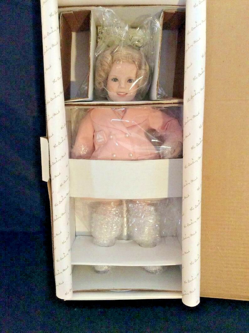Shirley Temple “First Vacation” Doll Danbury Mint Brand New 18” W/ Certification