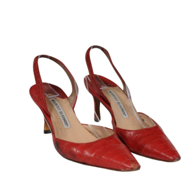 manolo blahnik shoes red bottoms