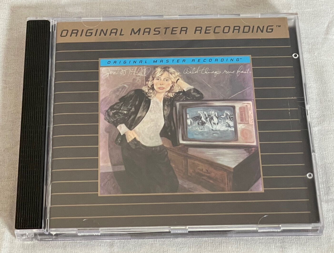 JONI MITCHELL wild things run fast 輸入盤 Mitchell, Joni - Wild Things Run Fast - Amazon.com Music