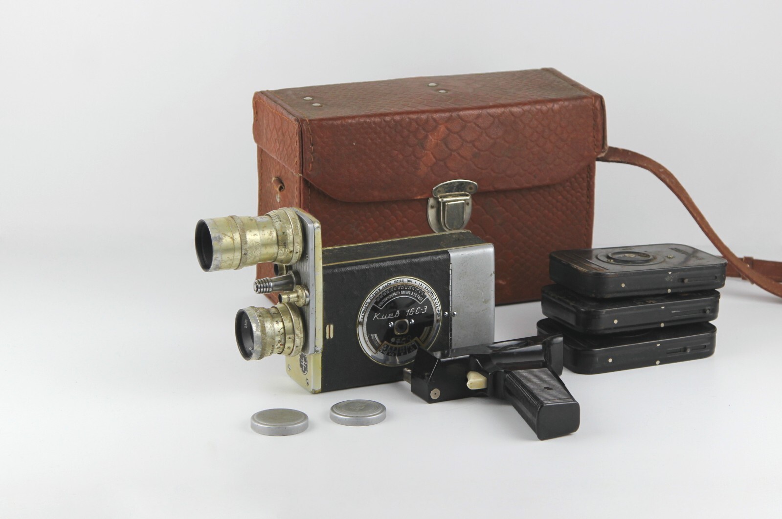 Soviet Film Cinema Movie Camera KIEV 16S-3 Lens RO-51 Lens Soviet Film Cinema Movie Camera KIEV 16S-3 Lens RO-51 Lens