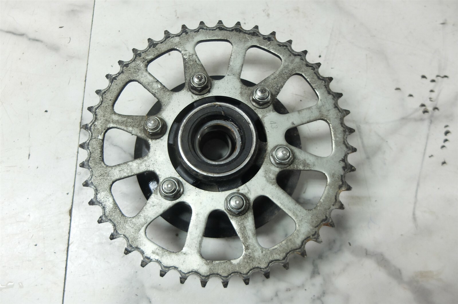 その他 12/1 12 Kawasaki ZX 636 6 ZX6 ZX636 Ninja rear back drive hub and