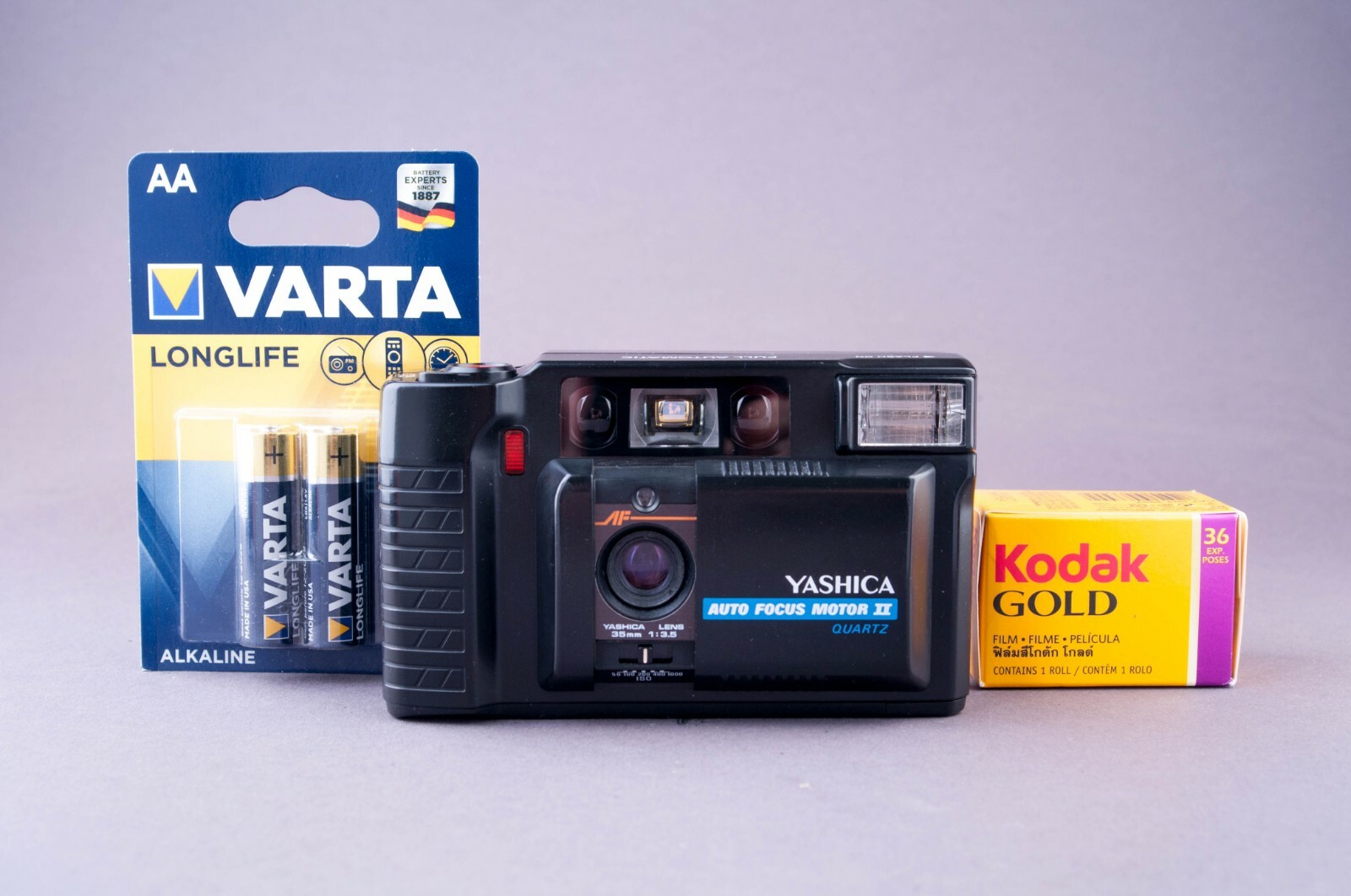 フィルムカメラ YASHICA auto focus motor 2D Yasica Auto Focus Motor II Quartz Point&Shoot Camera Tested