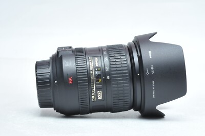 Nikon 18-200mm f/3.5-5.6G AF-S DX NIKKOR ED VR Lens W/HB 35 Hood