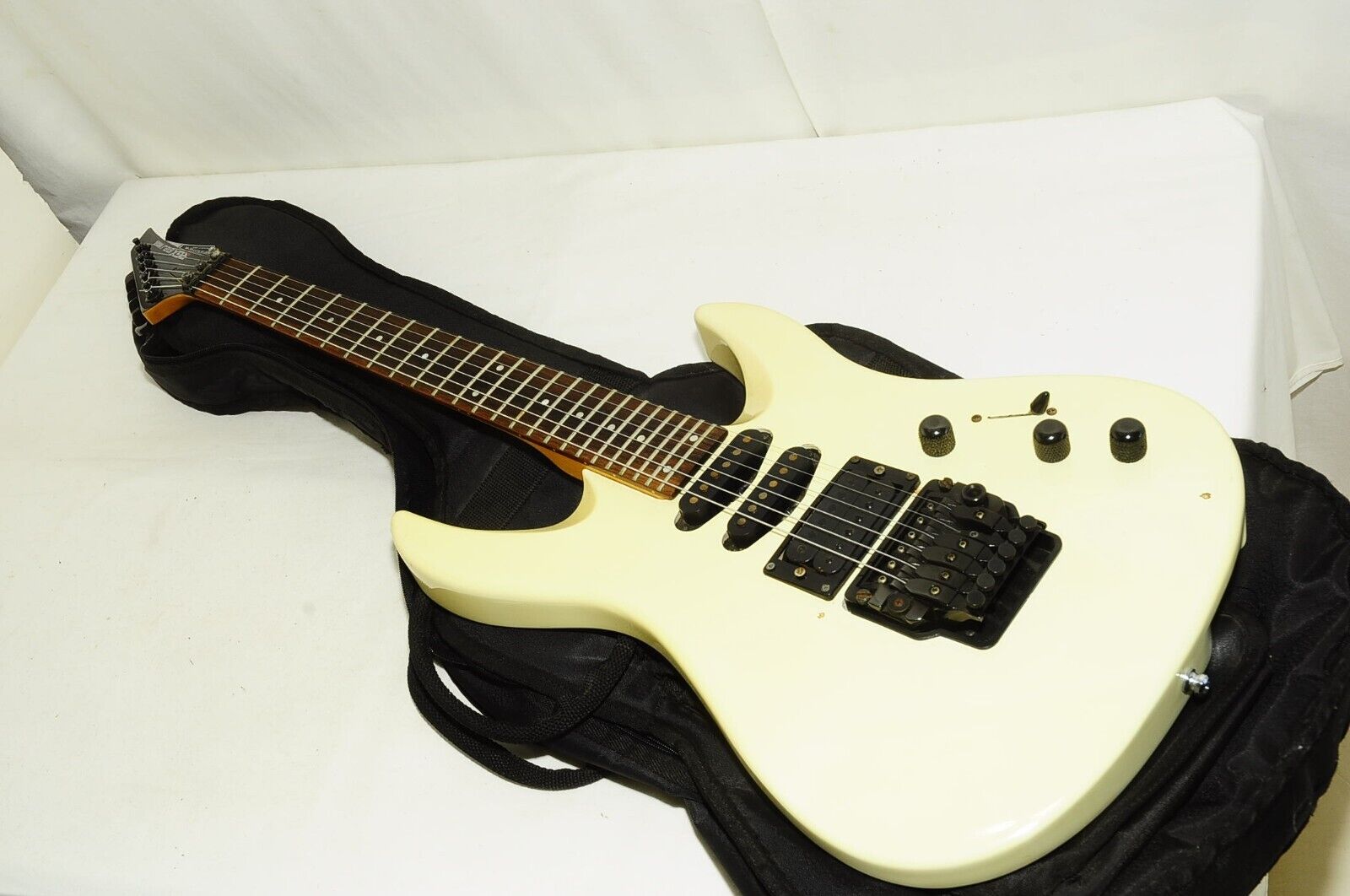 Good '80 Yamaha RGX-612J taiwan Vintage Electric Guitar Ref Good '80 Yamaha RGX-612J taiwan Vintage Electric Guitar Ref