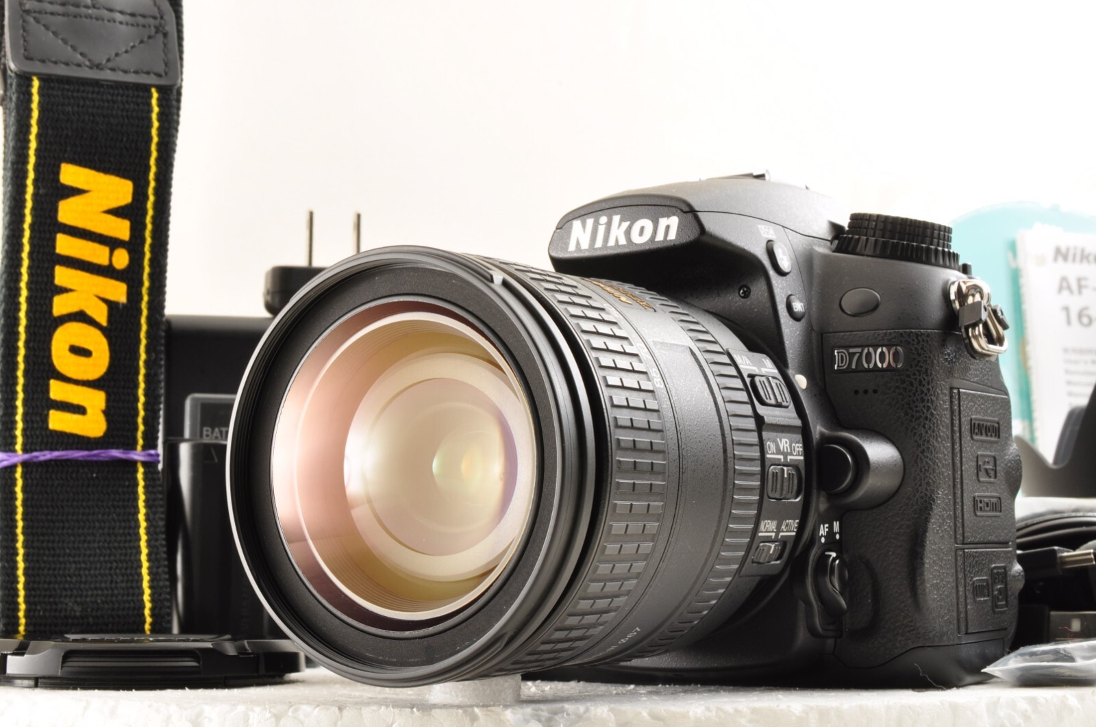 Nikon D7000 16.2MP Digital Camera SC1090 w/16-85mm VR Lens