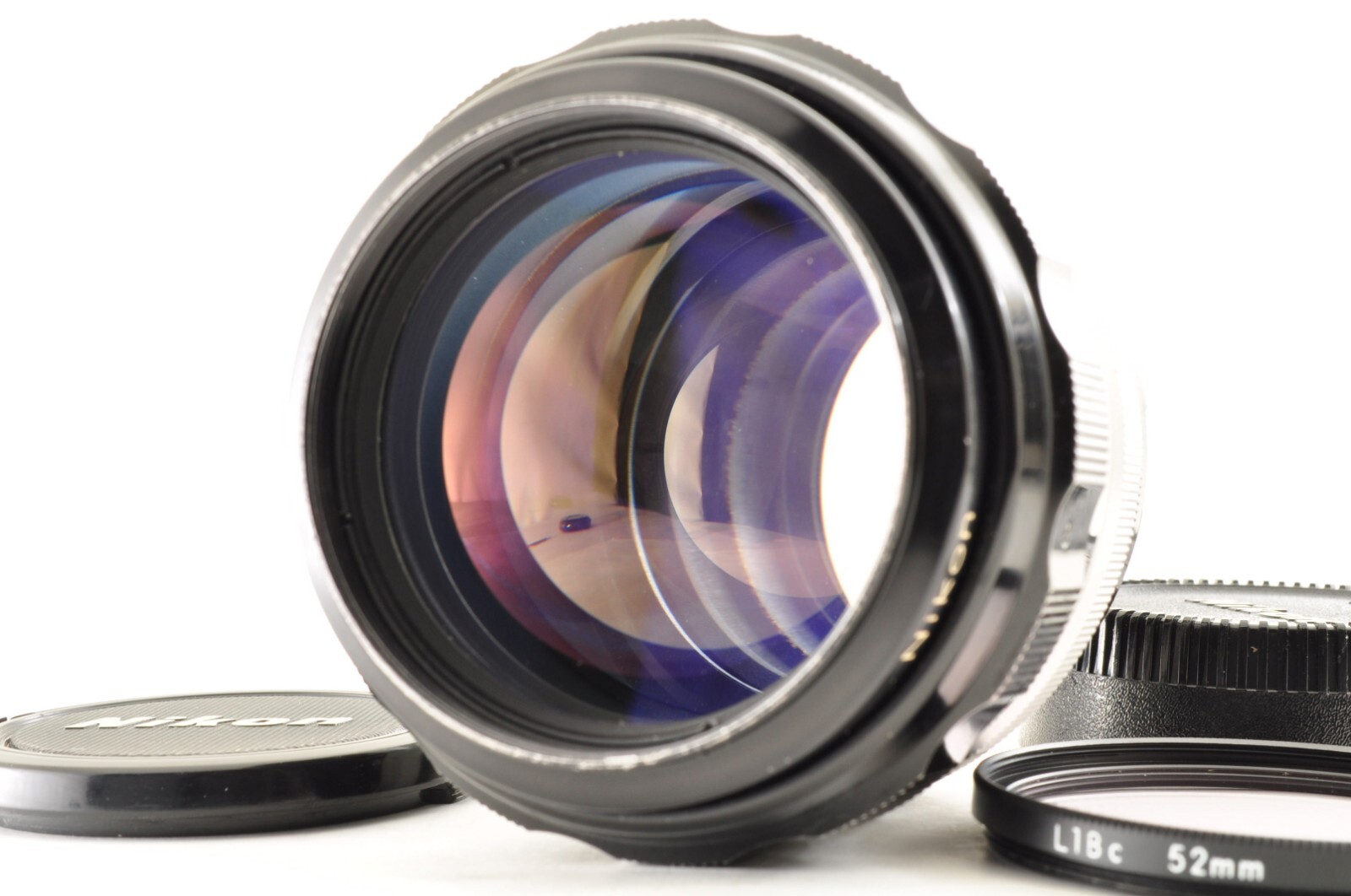【美品】 Nikon NIKKOR-H Auto 85mm F1.8 NIKKOR Z 85mm f/1.8 S | Nikon Asia
