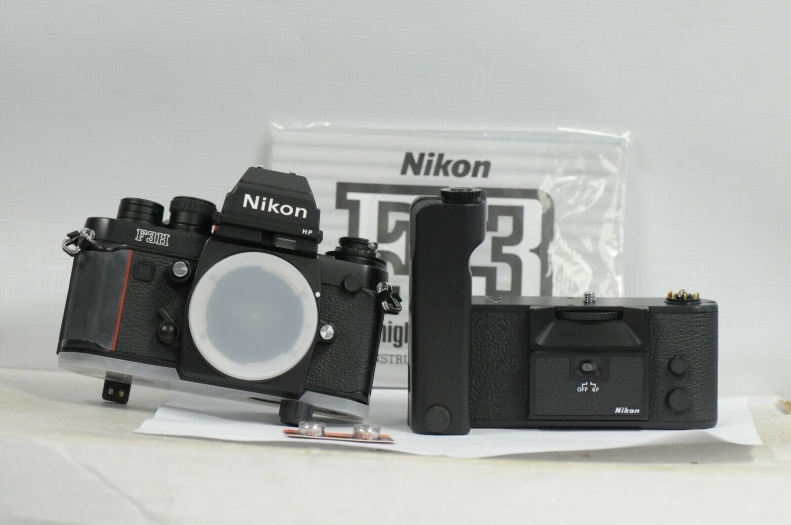 Nikon F3H/MD-4H High Speed 35mm Film camera with Cap & Box Nikon F3H/MD-4H High Speed 35mm Film camera with Cap & Box
