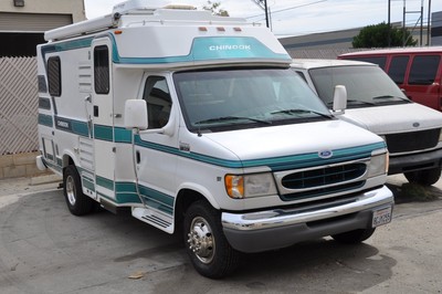 1997 Chinook Concourse Ford V10 Side Entry Class B Motorhome