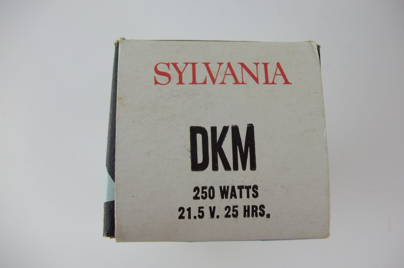 NOS Sylvania Projector Lamp Bulb DKM 21.5v 250W Slide Movie Projector