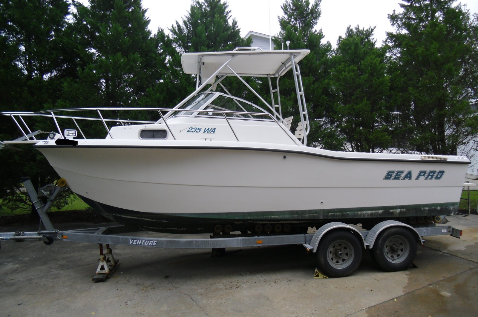 1997 SEA PRO 235 WA FISHING BOAT 24'