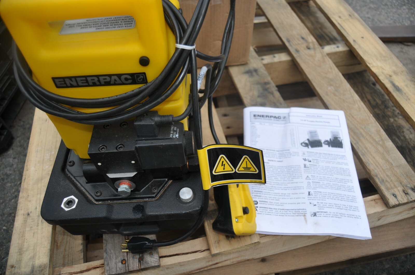 ENERPAC NEW! PUD1100B Hydraulic Pump, 115V 10,000 PSI