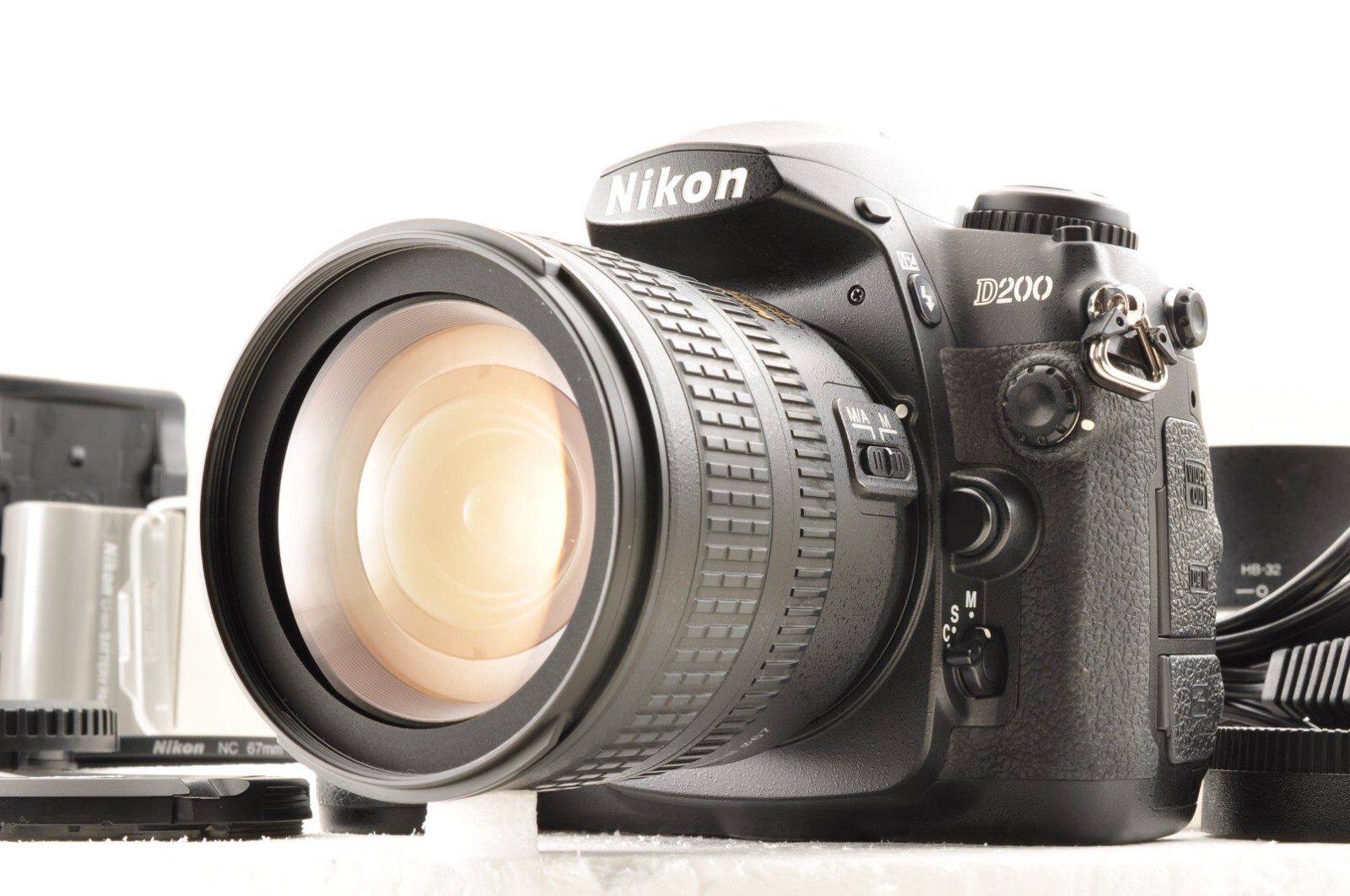 Nikon D200 Digital Camera SC4710 w/AF-S DX 18-70mm F/3.5-4.5