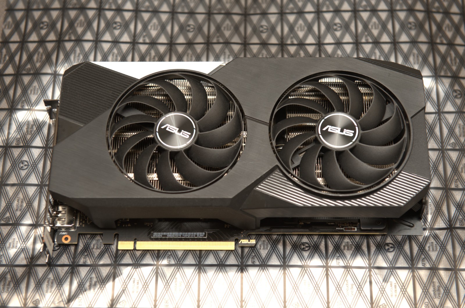 RTX3070 箱無し ASUS DUAL-RTX3070-8G 箱無し 本体のみ c*o様 ASUS