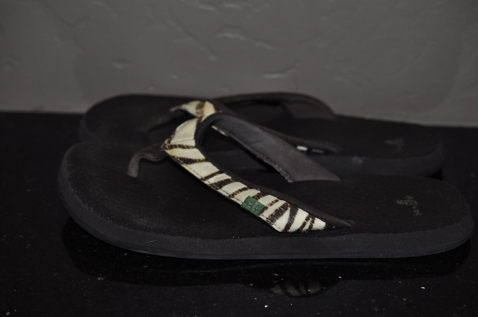 Sanuk Animal Print Sandals- 7