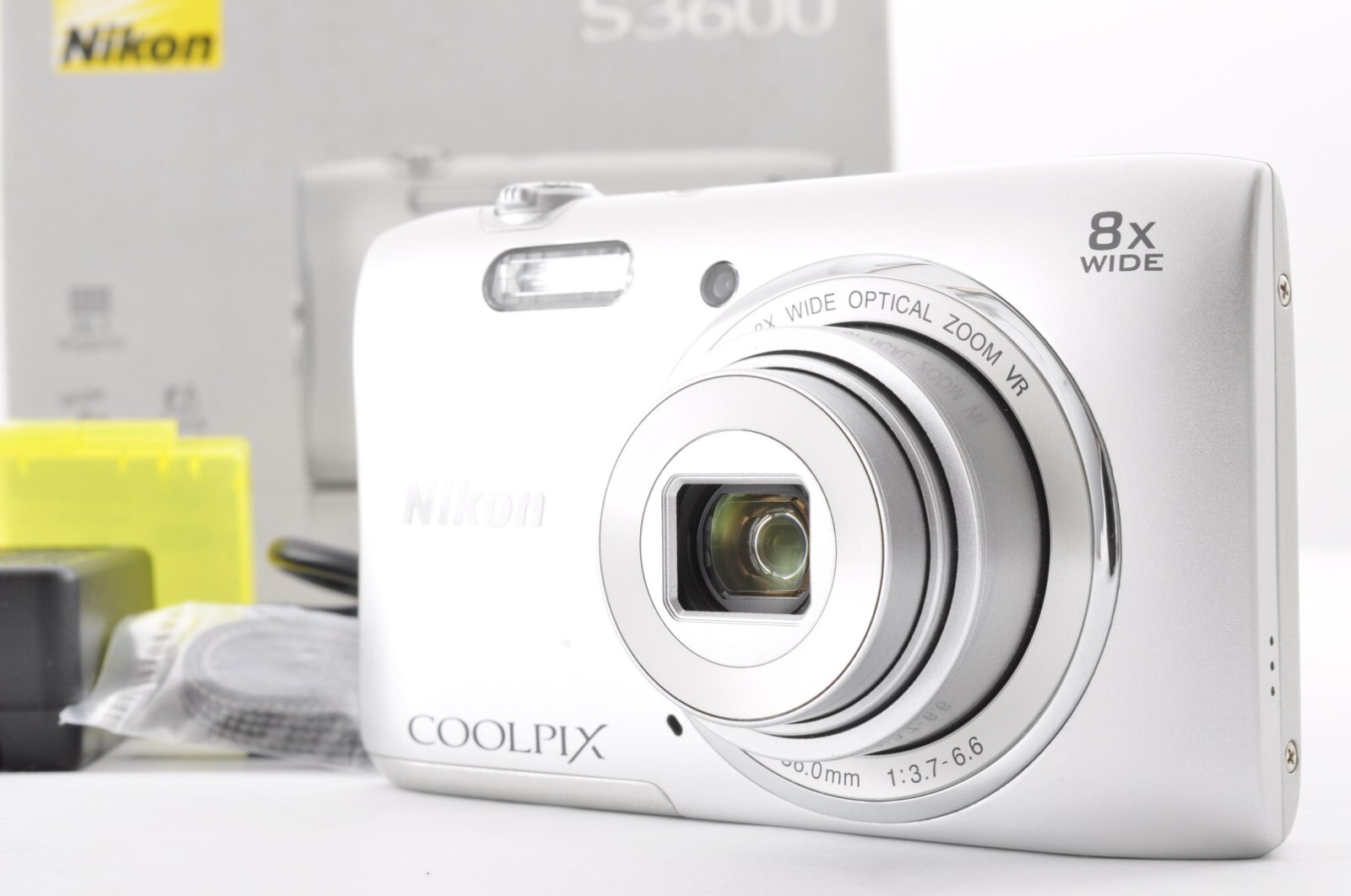Nikon Coolpix S3600 Silver Excellent+5 20.1MP Compact Nikon Coolpix S3600 Silver Excellent+5 20.1MP Compact