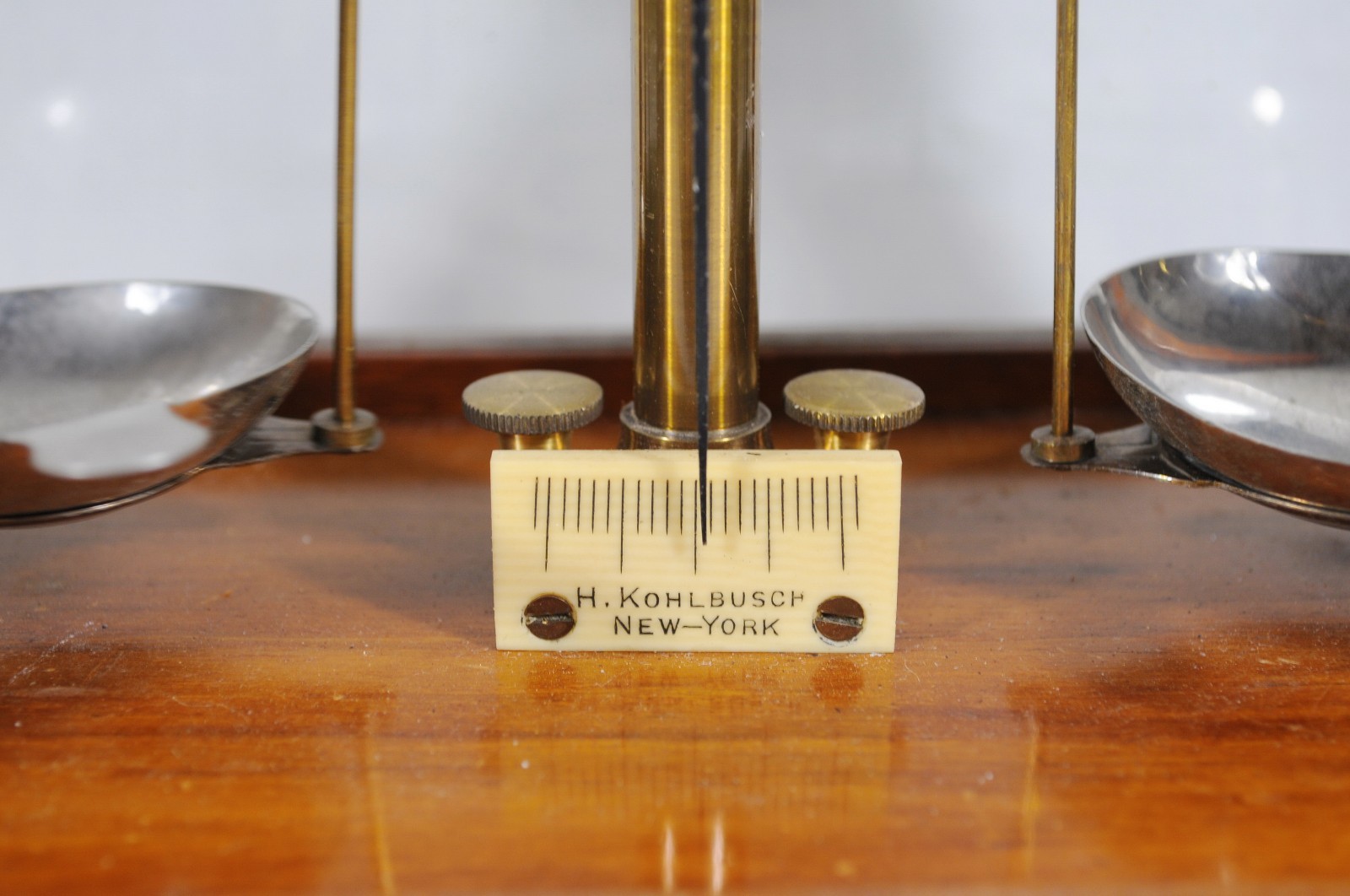 Antique H. Kohlbusch Analytical Balance Scale Mahogany Glass Cabinet Apothecary