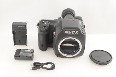 [Mint] Pentax 645D 40.0MP Digital SLR Camera Body Shutter Count: 6349