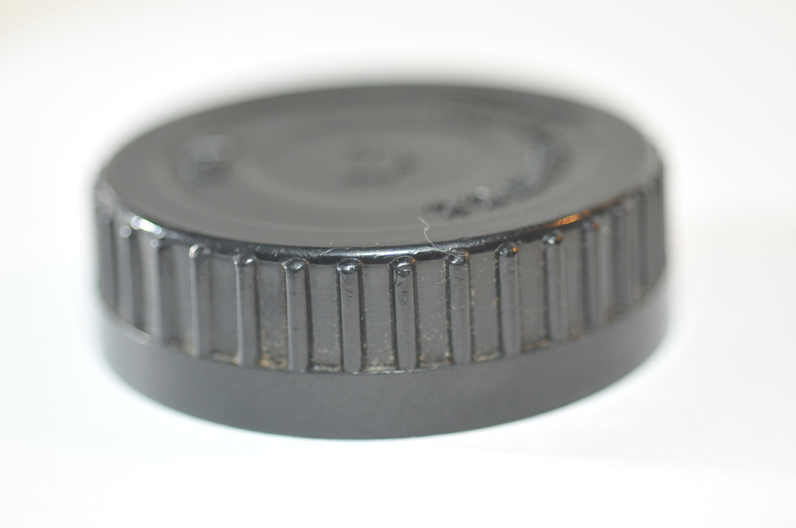 Nikon F Nippon Kogaku Tokyo bakelite lens cap for 5cm 3.5cm Tick mark Vintage