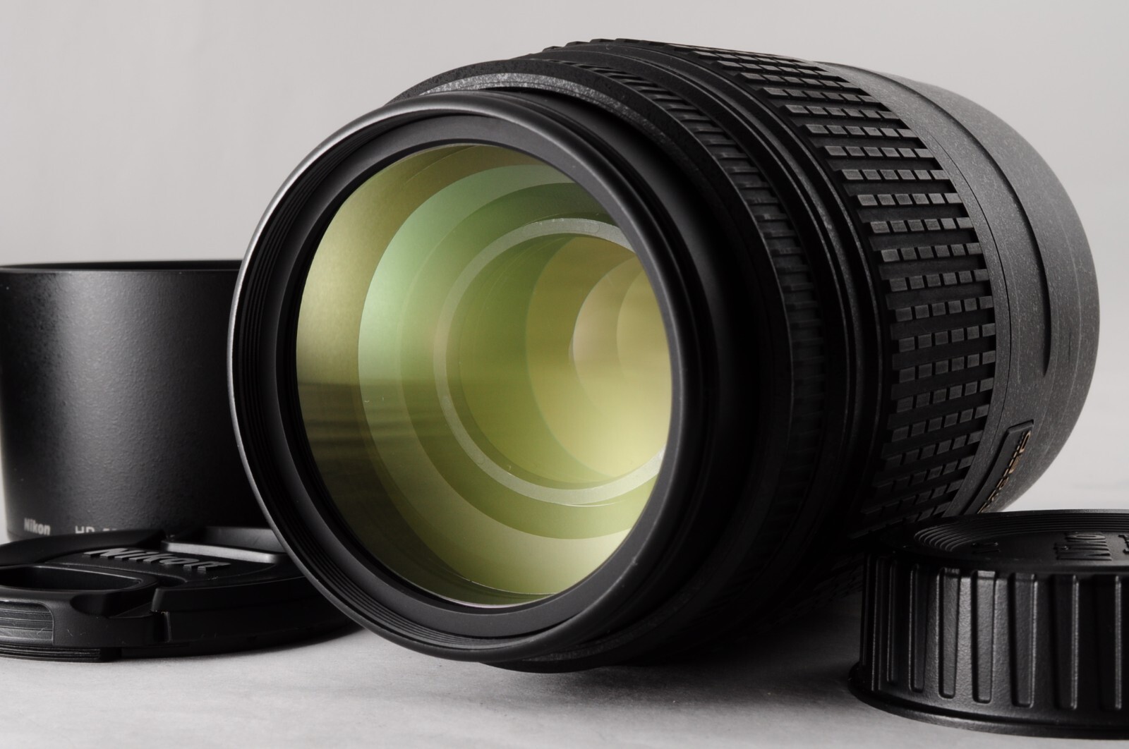Near MINT Nikon DX AF-S Nikkor 55-300mm f/4.5-5.6 G ED VR