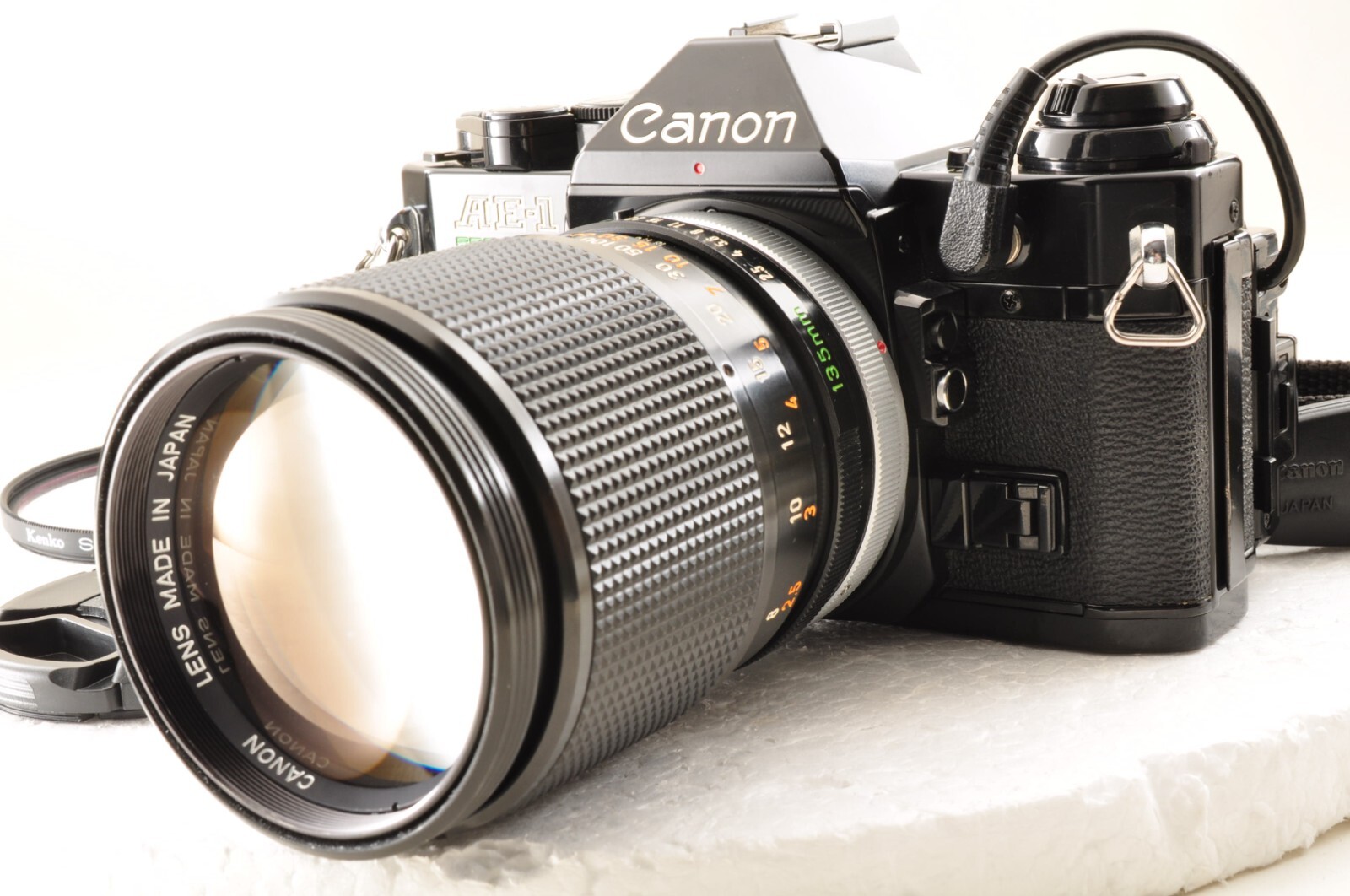 Canon AE-1銀とFD 135mm F3.5 S.C.とジャンクAE-1黒 Canon AE-1 Program Black Film Camera /Data Back A,FD 135mm
