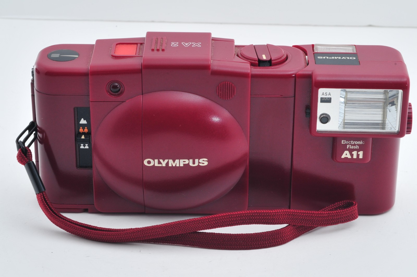 オリンパス　OLYMPUS XA2 NEAR MINT Olympus XA2 Point & shoot Film Camera From JAPAN