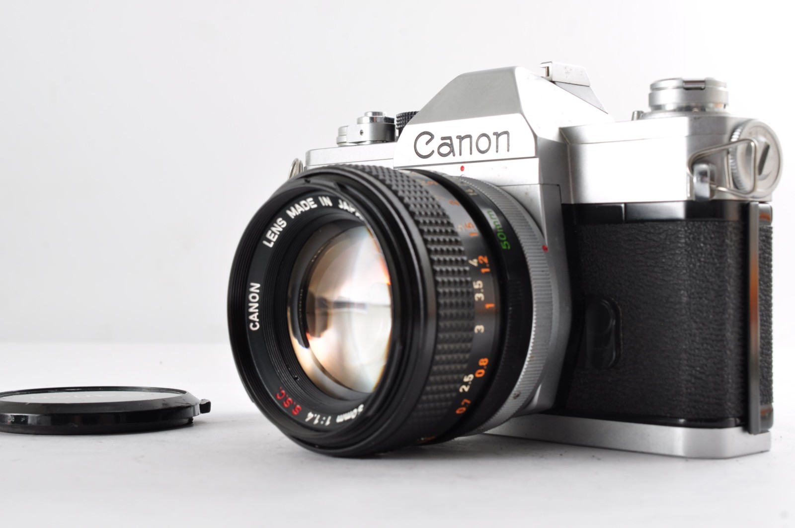 CANON FTB　NewFD50mmF1.4　NewFD28mmF2.8 Canon FTb QL 35mm SLR Film Camera with 50mm F/1.8 Fast Prime