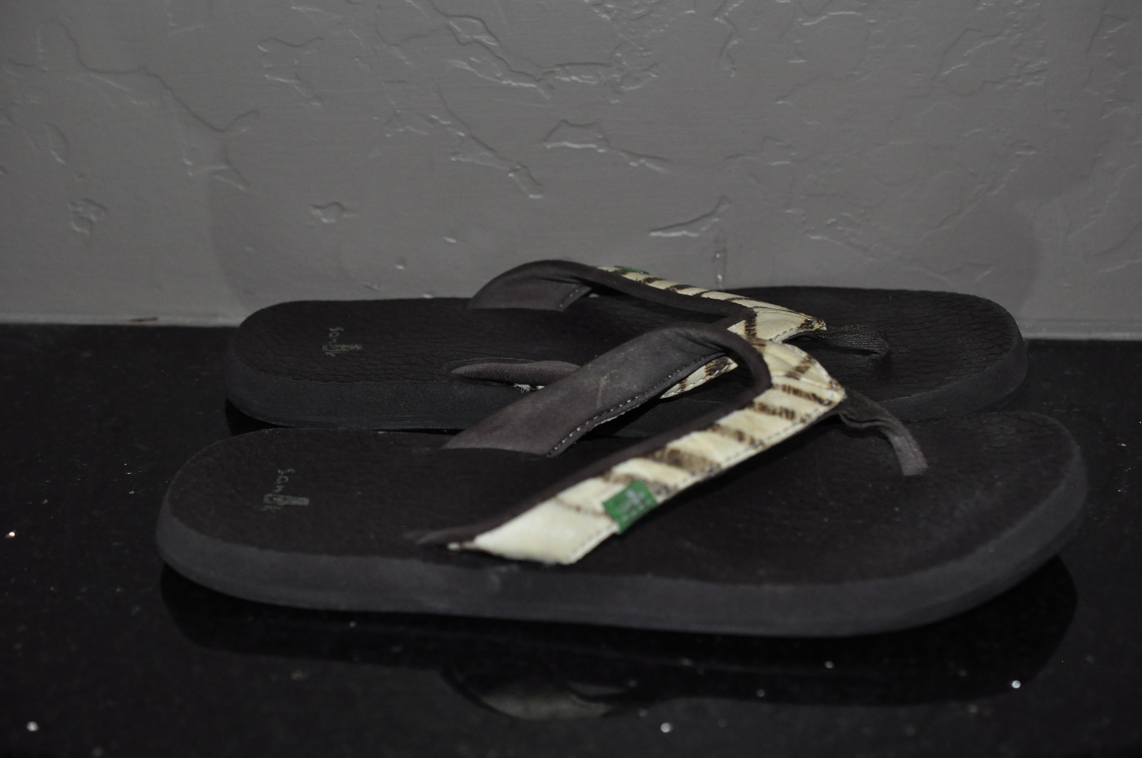 Sanuk Animal Print Sandals- 7