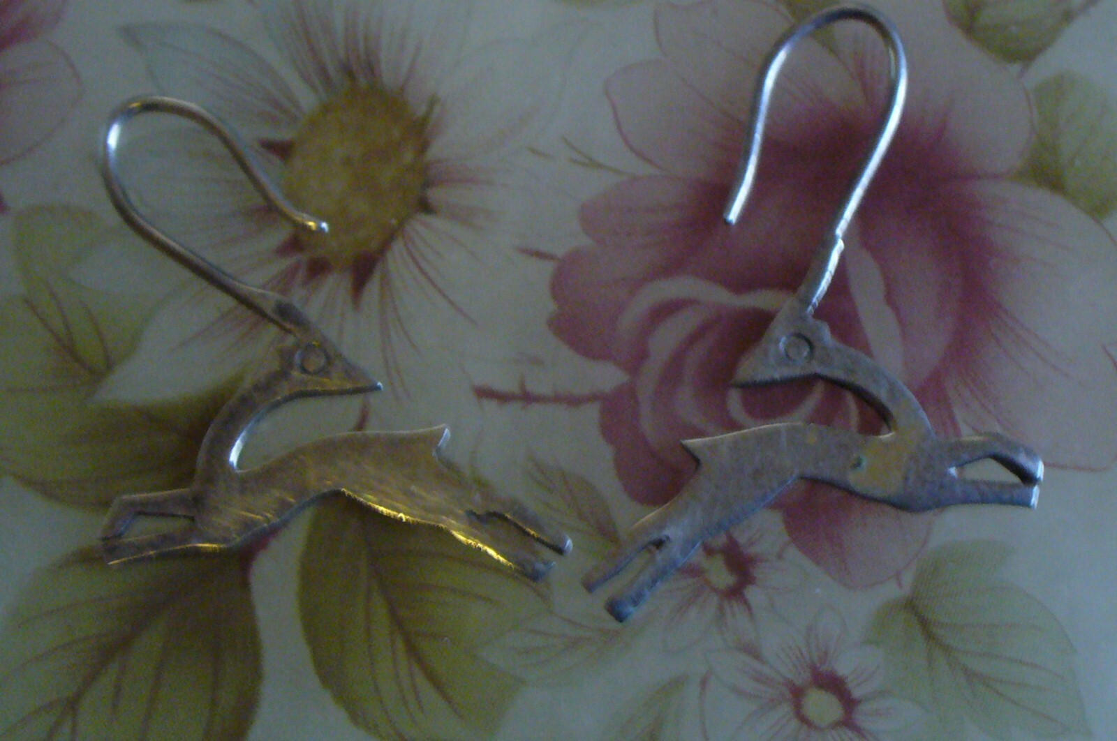 UNUSUAL Sterling Silver 925 Hook Style - Southwestern DEER/ANTELOPE  Earrings