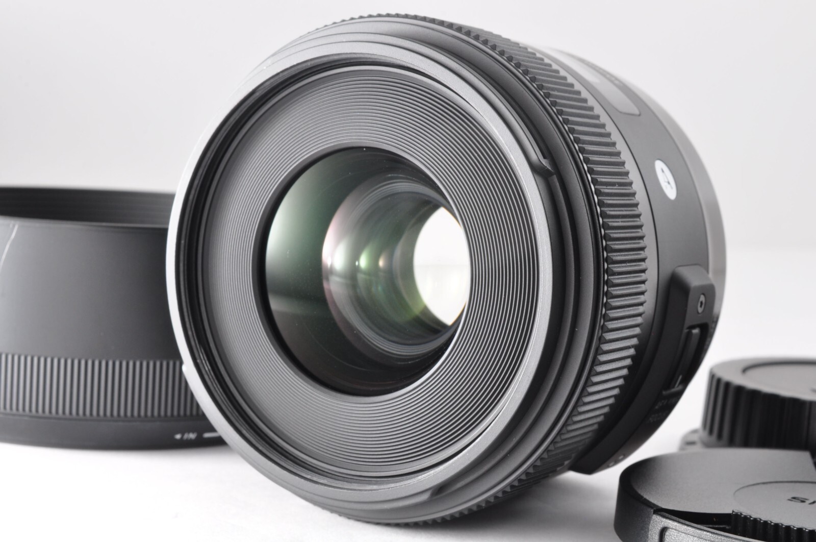 Sigma EX DC 30mm F/1.4 Art HSM　＃FH13 Mint Sigma EX DC 30mm F/1.4 Art HSM For Canon Lens Tested