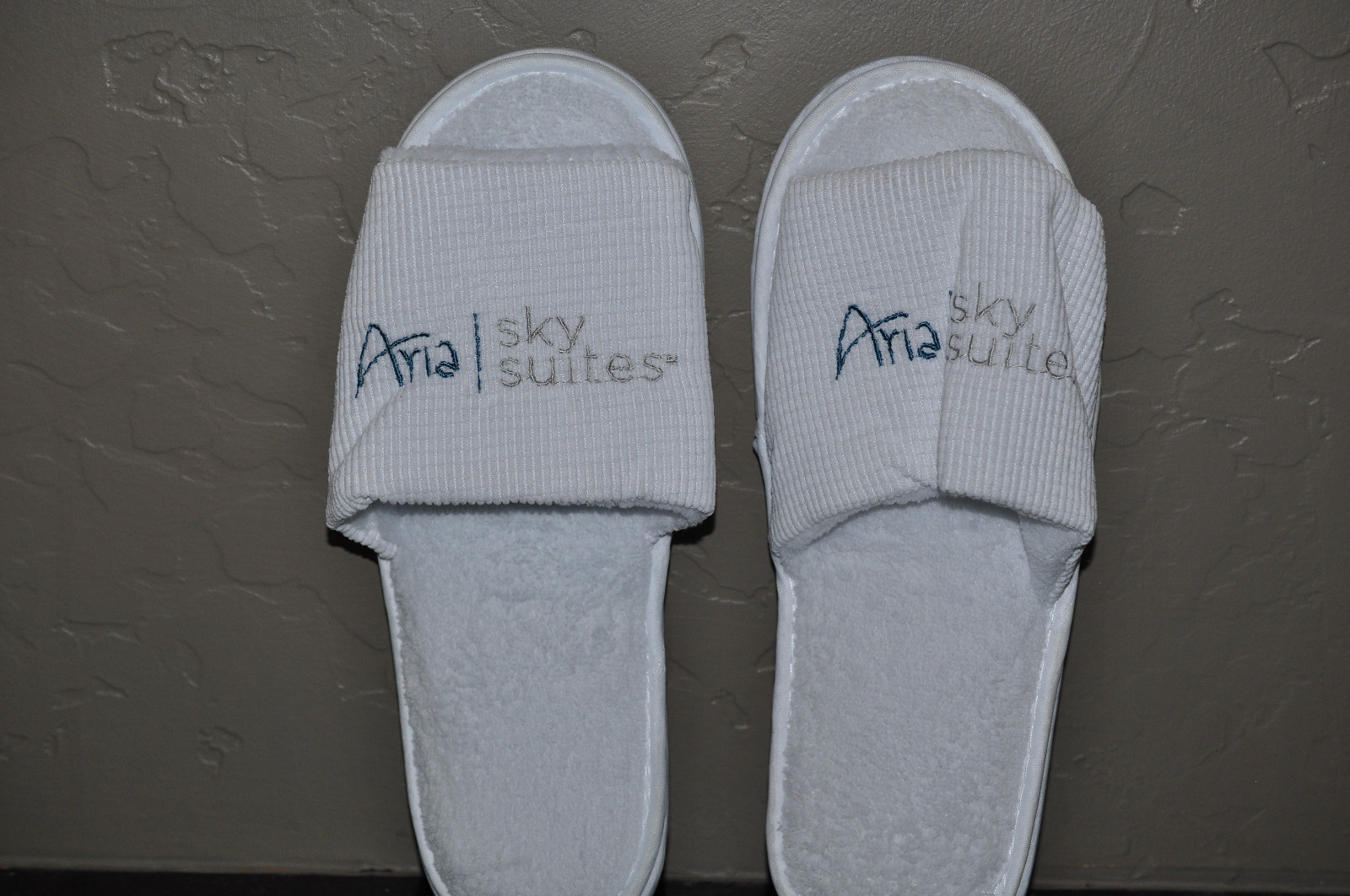 Ladies Aria Skysuites Slippers- up to 8